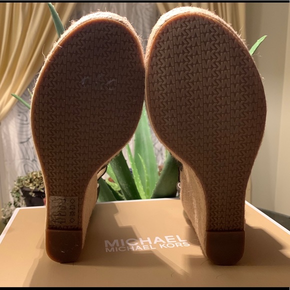 Michael Kors Wedges - Picture 5 of 6